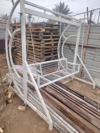 مرجوحه لبيع جديد سعره 250 بيها مجال العنوان الشعلة 07776868762