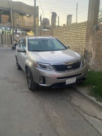 سيارة للبيع سعره ١٣٠ وبيه مجال بسيط سورنتو ٢٠١٤ خليجي سبعه راكب ٣قطع ت...