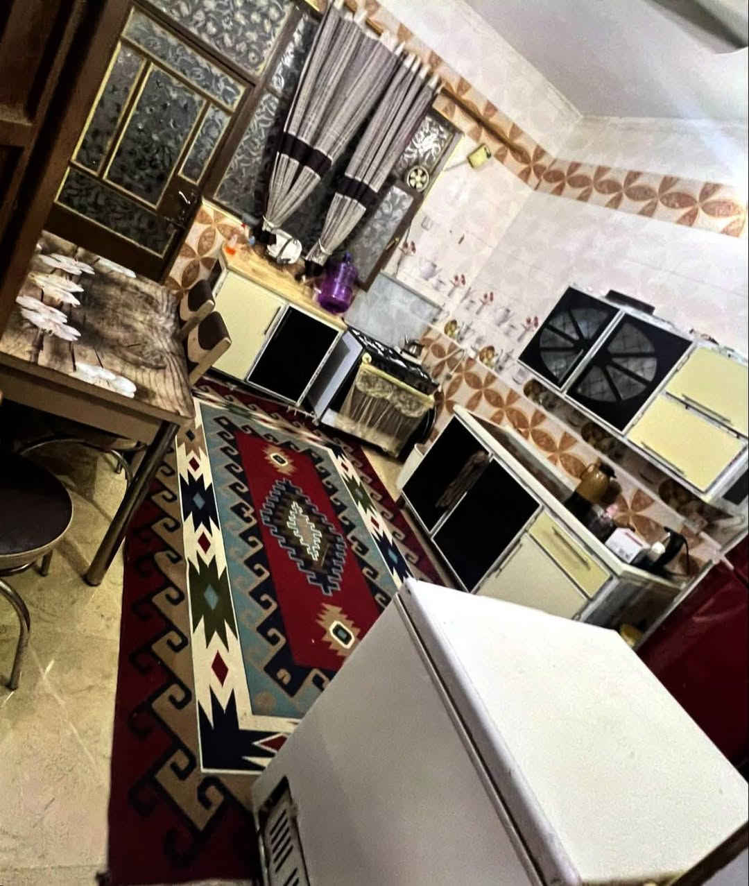 المساحة  200 متر 
4 غرف نوم  استقبال وصالة ومطبخ /  طابقين /  زراعي سند 25 - بعقوبة -  نهاية(ام الكرفس)  قريب لفلكة الامين

#سعر مناسب بتعليقات


**إذا كنت صاحب هذا الإعلان وتريد حذفه لأي سبب، رجاءا أرسل رسالة إلى الدعم الفني**