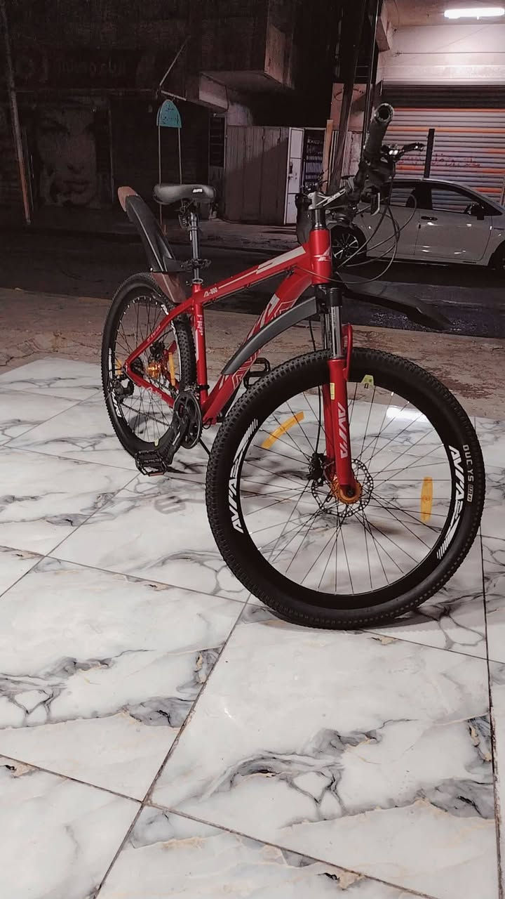 السلام عليكم ورحمة الله وبركاتة بايسكل للبيع فقط بريك ما بيه البقيه كله شغال نضافه 100 بلميه نضيف 
محتاج فلوس او اريد ابيعه 9 نمر خلفي 3 امامي الاتصال على الرقم *********** بي واتساب او مازنجر 
*********** المكان الدوره سوق الاثوريين خلف الضريبه
