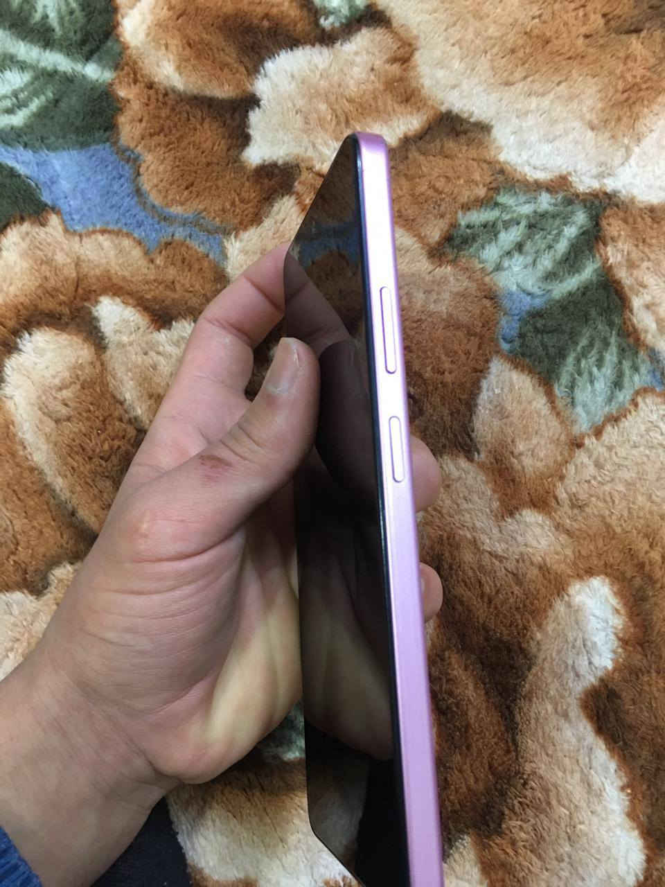 هوت 50 للبيع جهاز نضيف كارتون ملحقات كامله بصما بالصفحه و بصمت وجه ذاكرته 256 رام 12 جهاز كلش حلو مكان موصل ايسر *********** واتس او اتصال متواجد فيس سعرو 150 و بي مجال
