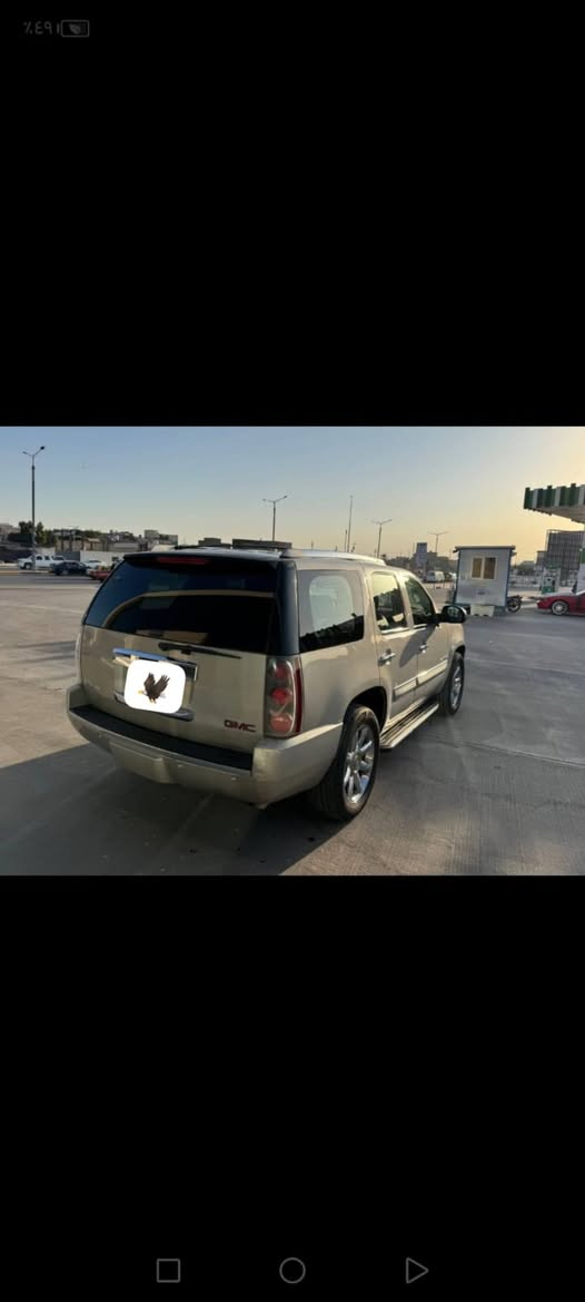 سلام عليكم للبيع يوكن دنلي ابتر مديل 2007 رقم بصره بسمي بسمي سنويه وهزه ورقم جديد سياره جاهزه من كلشي مكينة 5300كير 1000 سياره فول مواصفات(فتحه+تحكم ستيرن جهتين+تشغيل عن بعد +كشنات جلد كهرباء ملكي فصل +تشغيل عن بعد +جنطه شفط+ويل 20+حساسات) مكفوله ضربه وصبغ عده الربع الجوه التريشه السعر 185 جاهزه من كلشي سياره نضيفه جدا اي استفسار الاتصال  *********** او *********** مكان البصره
