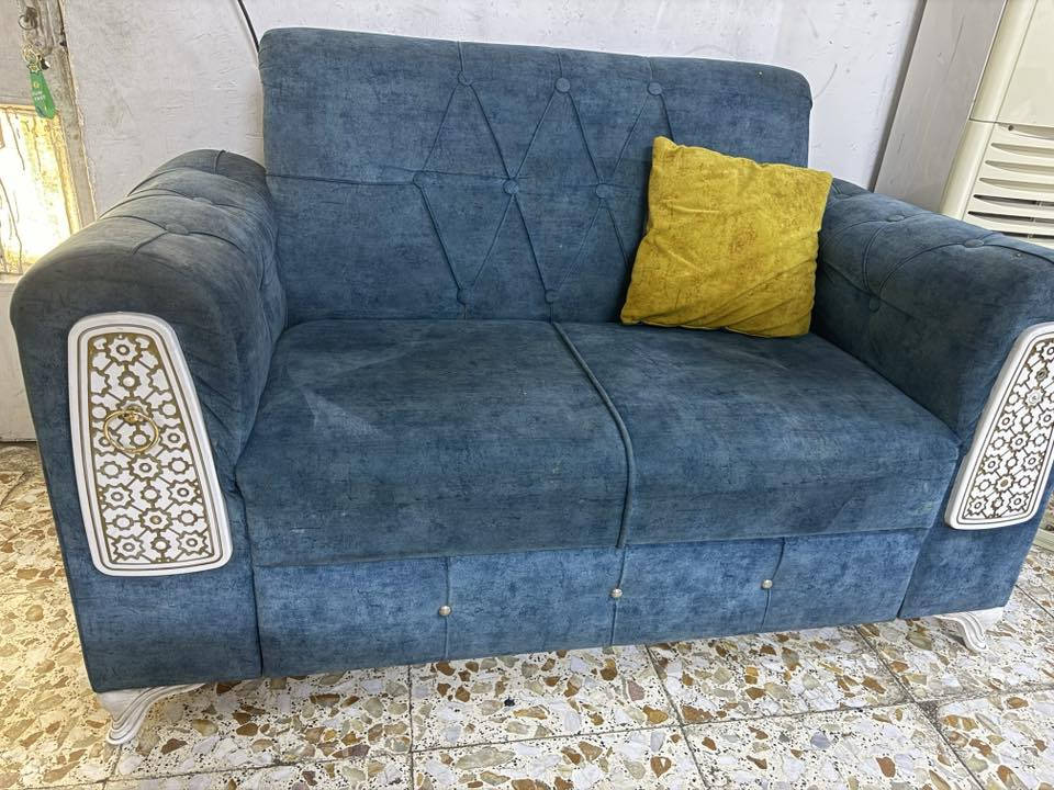 تخمين قنفات لبيع يحتاج تعديلات بسيطه ع قنفات ورجلينات القنفه  وياهم سيت طبلات وميز تلفزيون السعر 600وبي مجال


**إذا كنت صاحب هذا الإعلان وتريد حذفه لأي سبب، رجاءا أرسل رسالة إلى الدعم الفني**