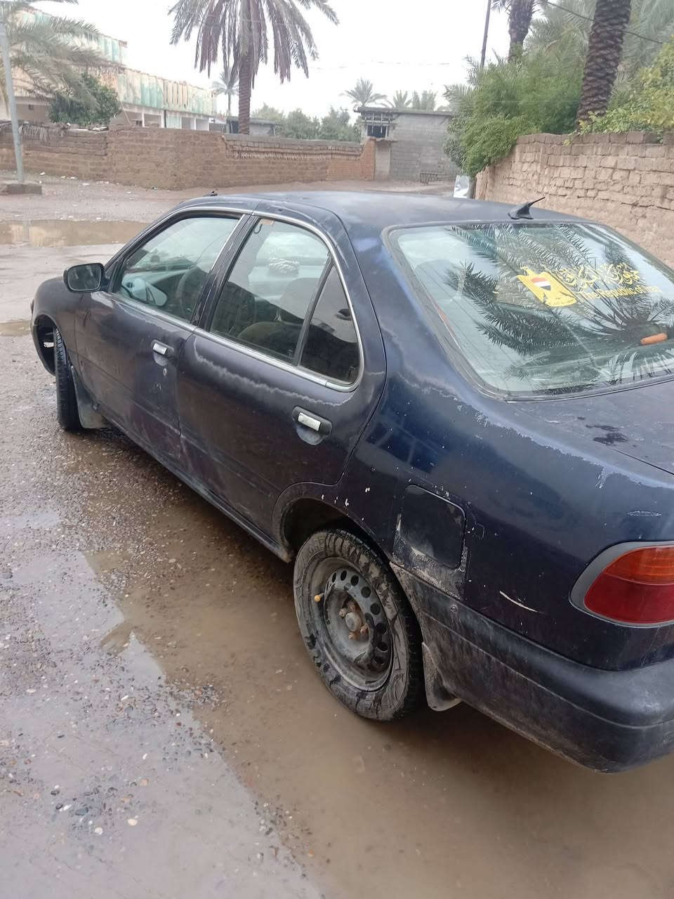 السلام عليكم للبيع نيسان سني موديل 1997كير عادي محرك 18قبق اسود نوزل. مو كابريته فول عادي صدر جديد كهربياته شغاله من الطول لطول سياره جاهزه فقط تبخير قليل بلمحرك  سياره جارده فقط  داخله جلد ونضافه فول. تايرات جدد بيع او مراوس حسب القناعه والسعر 37 مكان تكريت العلم   علماا  رقم بغداد مشروع وطني تتحول بتكريت   تحويل مباشر فقط  ***********
