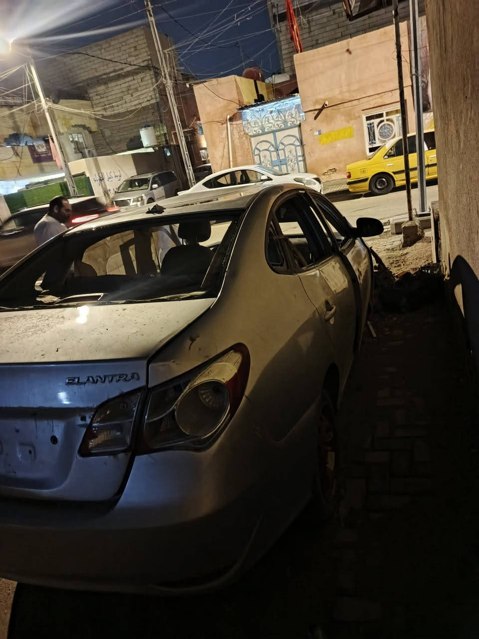 يالله سلام عليكم شباب سياره عندي لبيع النتر صابونه لبيع بيه ضربه بجم رقم بصره بسمنه سياره حلوه ونضيفه بس يرادله ترتيب مكاني بصره تشتري منا احولك منا مديل 2011 مستعجل على البيع رقمي *********** السعر 25 وبيه مجال قليل مضرر كلش لحد يكسر # ملاحظة  الوحات مفدتقدة بلحادث سنوية موجودة وراعيها موجود
