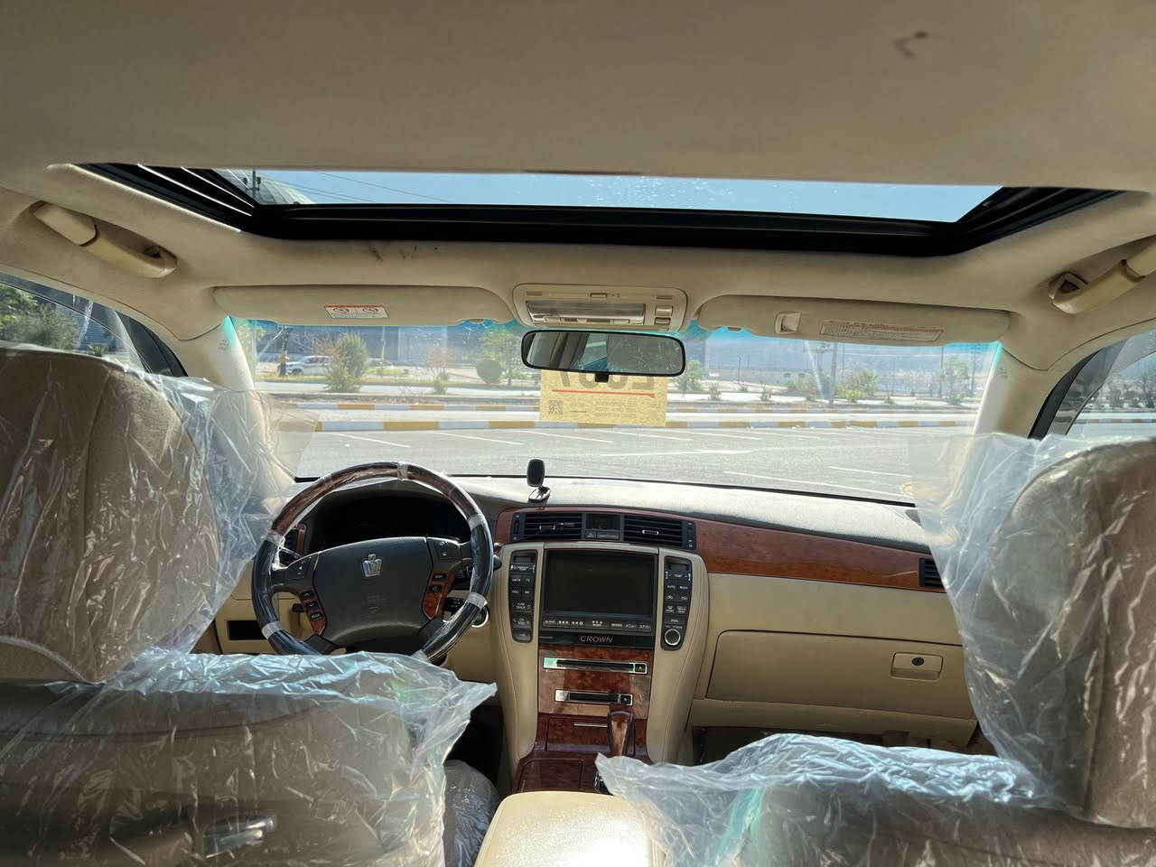 Toyota crown shahena V6 2007 
ساخ ساخ
Grs180 
ڕۆێاڵ فول پێشو پشتی کراوەتە سپۆڕت
مەکینە بچوکی گێڕ گەورە ئاڵتونی بازاڕ 
مۆدێل ٢٠٠٧ 
٣ دوگمە
سڵایت
نمونە لە جوانی 
ئاوێنە ئیشاڕەت و هیتەر 
دەسکی ئیشاڕەتی حەکس کراوەتەوە 
 تاقم تایە و ویلی وێڵدی لۆک 
 ڕۆنی گێڕ و مەکینە و ئەکسلی تازە گۆڕدراوە 
کارەبای مەزبوت 
٥ بەسمە  تەبرید سارد و گەرم گێڕ مەکینە تەقەو رەقە هەموی بەشەرت 
 سەیارەکە هی مەحرەز نیە هە ماڵە بێ مەسرەف  

شوێن ڕانیە :***********
