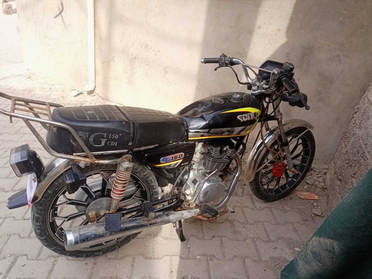 السلام عليكم دراجه ٢٤للبيع السعر٥٢٥الاتصال***********
ممتواجد علفيس اتصل ودلل
