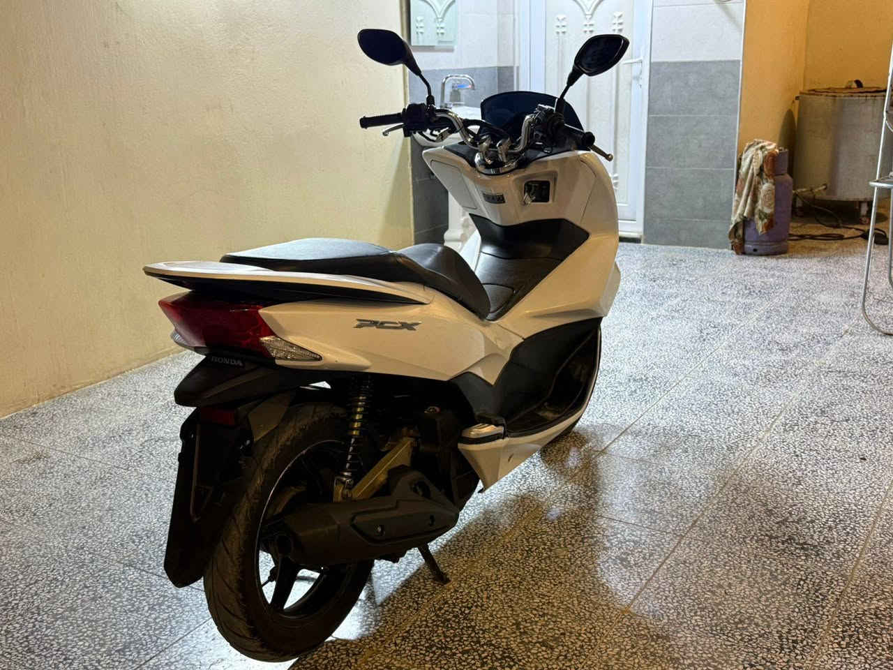 السلام عليكم pcx جيل ثاني 
السعر ١٧٥٠ مكان بغداد الامين الثانيه 
*********** واتساب
