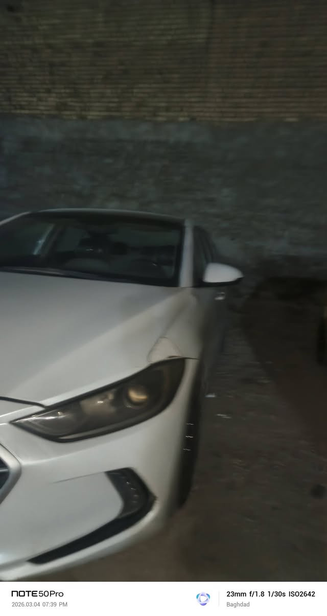 متوفر بيه جاملع جه السايق وربع من البنبد وبيه جراد 2017 وارد السعر 107 بسمي بغداد الشراي يتصل ***********
