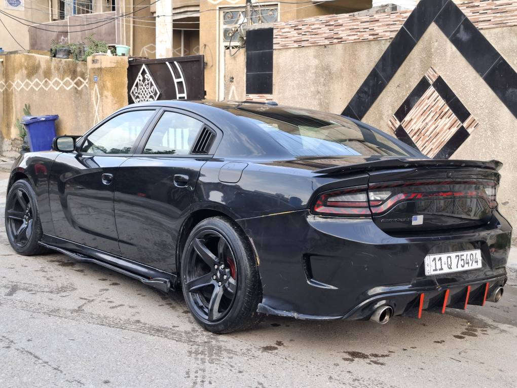 السلام عليكم للبيع او المراوس دودج جارجر موديل ٢٠١٩ مواصفات sxt محرك ٣٦٠٠ تو ويل 
بصمه 
تحكمات استيرن 
تبريد قطعتين ثلج 
كشنات كهرباء
صدر امامي وخلفي نظيف تخم تاير نص عمر كهربائيات كلها شغاله رقم بغداد دولي حادثها جاملغ وبنيد صبغ ٣ قطع شواصي سحب قاعده البراكيت فقط شرط السونار الباقي كفاله السعر ١٨٨ وبيها مجال بسيط 
مكاني الدوره ابو دشير 
رقم الهاتف *********** بغداد, العراق
