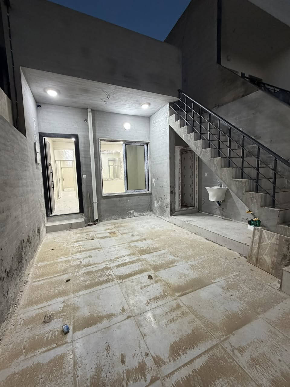 #دار طابو صرف بناء حديث صفر تبريد مركزي
#المساحة 100 متر
#العنوان القادسية2 شارع ابو وليد
#يتكون الدار (كراج+ استقبال+مطبخ حار وبارد+غرفة نوم +صحيات داخلي وخاري )

للاستفسار اكثر مراجعة عقارات ￼ عهد الوصال
‏أو الاستفسار بالأرقام التالية أو الاتصال بالأرقام التالية 
***********
***********
￼
