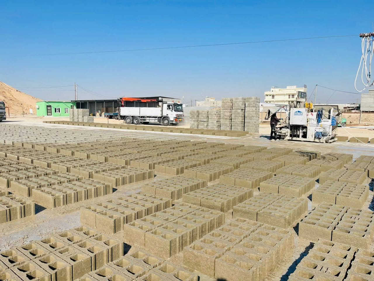 سكله ومعمل بلوك الفرات للتجهيز كافة مواد البناء الرقم للاستفسار 📞 *********** اهلا وسهلا بكم سكله ومعمل بلوك الفرات يرحب بكم 🦅 بأدارة :براهيم ابو رسول 💪
