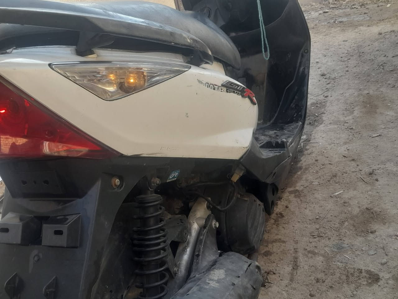 سلام عليكم دراجه ثعلب للبيع نضيفه السعر 450مكان بغداد الشعله جكوك رقم الهاتف***********
