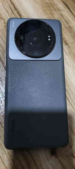 شاومي ١٢s الترا
ذاكره ٥١٢
رام ١٢
ضد الماء والغبار
كامرات خلفيه 50+48+48+3D+ زوم 12x
كامرته كلش حلوه وتكدر تشوف شرح عن الجهاز بليوتيوب
الاماميه 32
شاشه 144هيرتز 
الجهاز جدا نظيف 
وشرط ممفتوح ومابيه مشكله
سعره 525 الف 
مكاني موصل الايسر 
***********
