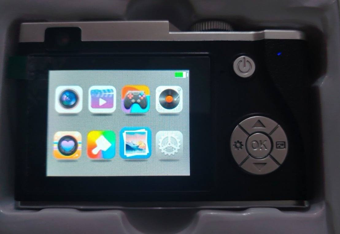 مكلفه بالنشر 
كامره للبيع 
جديده غير مستخدمه 
سعر 40 وبي مجال


**إذا كنت صاحب هذا الإعلان وتريد حذفه لأي سبب، رجاءا أرسل رسالة إلى الدعم الفني**