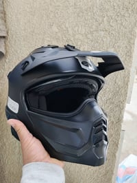 شباب هاي طلعت بالامزون قياس M ميديم شكد تسوة؟ للاستفسار 07707999762 أع...