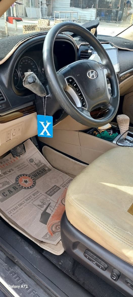 12 شركه العامه 7 راكب محرك 6 صبغ بنيد فقط بدون اي دواخل طخه بسيطه وصبغته مراوس حسب القناعه عنده مراوس دزلي تفاصيل خاص او وتساب
***********
