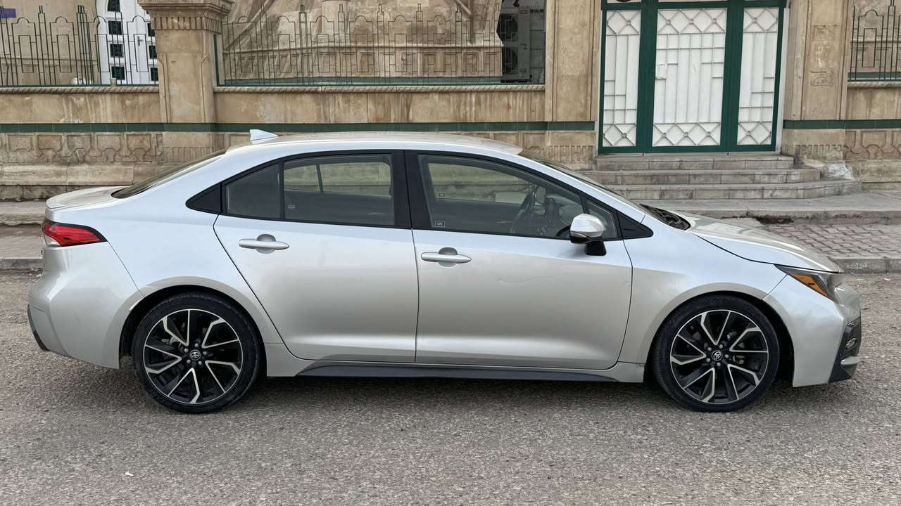 السلام عليكم
كورلا 22 SE امريكي

رقم بغداد

مواصفات رياضية 

ويل كب حجم 18

محرك 2000

كير 6 نمر CVT  

تحكم ستيرن 

اشاير بالمري

فول حساسات 

رادار ، مانع تصادم 

وبقية المواصفات المعروفه 

ماشيه 53،000 كيلو

حادثها جاملغ وبنيد جهة العبري بدون دواخل 

السعر 140 بيها مجال للشراي

التواصل ( *********** واتساب/ اتصال )
