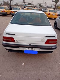 بيجو ٢٠١٢ • مكفول من الصبغ • رقم انكليزي