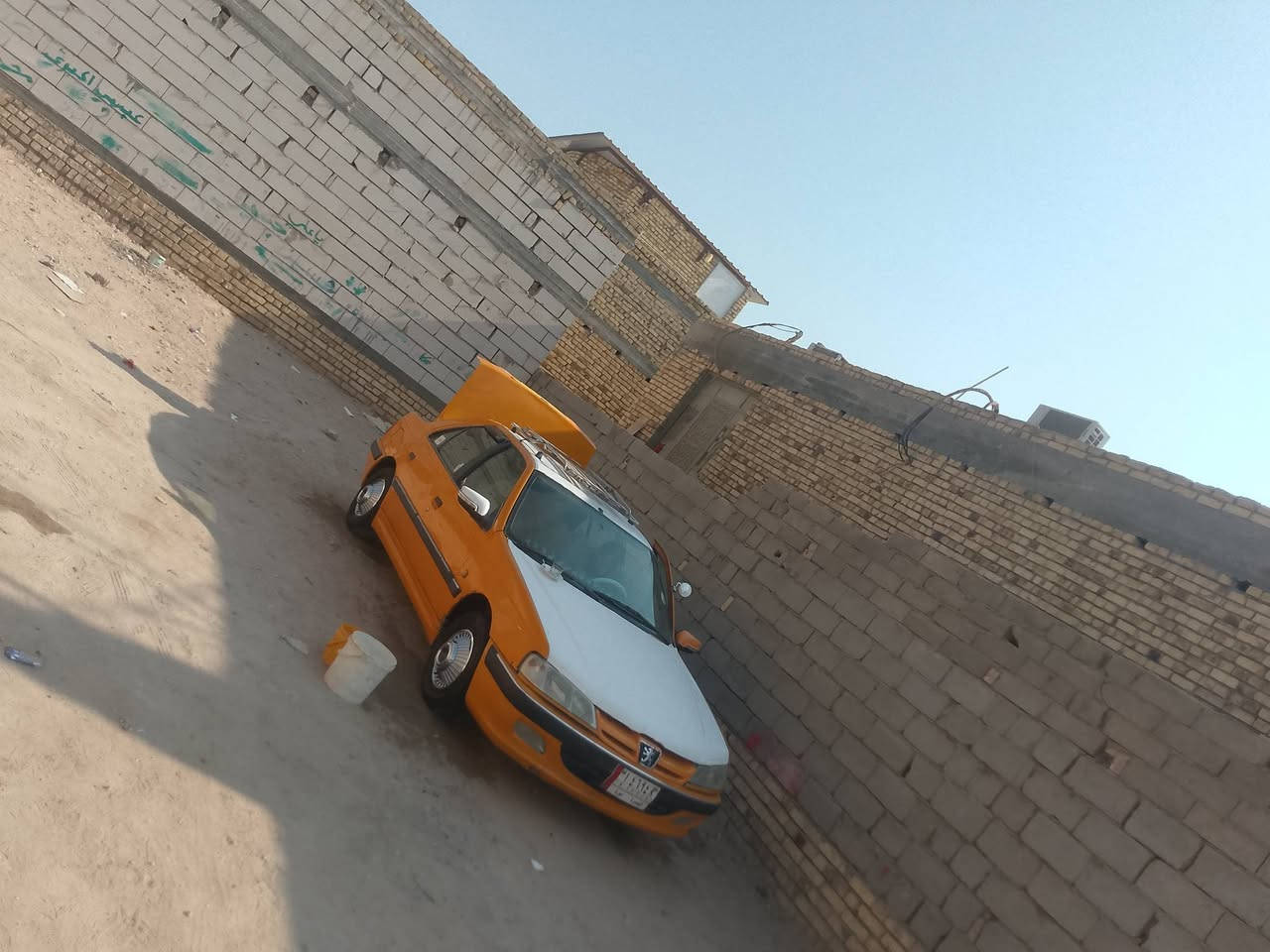 سلام عليكم من رخصت صاحب الكروب 
بيجو بارص موديل 2012
سياره مصبوغه 2018 
تبريد ثلج ثلج 🥶🥶🫆 
حداديه 80%
تايرات جدد 🪬 
كباات شوفر وغراضه وياه كلشي ما ينزل سله همات
سياره سنويه لل 2026
عليه هيئه وغرامات وراعيه بل بصره 
وكل شي يطيح من سعره وانه خادم  
سعر 28 وبيه مجال مكان ناصريه ***********
سيد عباس
