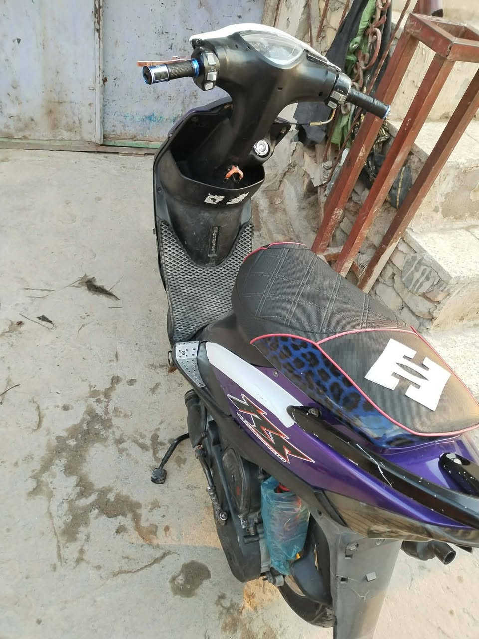 سلام عليكم دراجه ماكس عدله ✅
للبيع مكينه 50 بلاد 🙂‍↕️ 

شلعه ومعدل فولل طيران ✈️
شراي يتصل ***********
