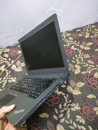 لابتوب • حاسوب محمول • كور i5 • جيل سادس • رام 8 جيجا • هارد 256 جيجا ...