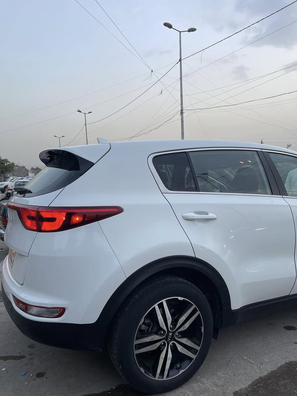 السلام عليكم سبورتج موديل ٢٠١٨ وارد أمريكي
سيارة نظيفة وجاهزه كلشي مذكور بل تفاصيل والصور السعر ١٥٦

للاتصال ***********
