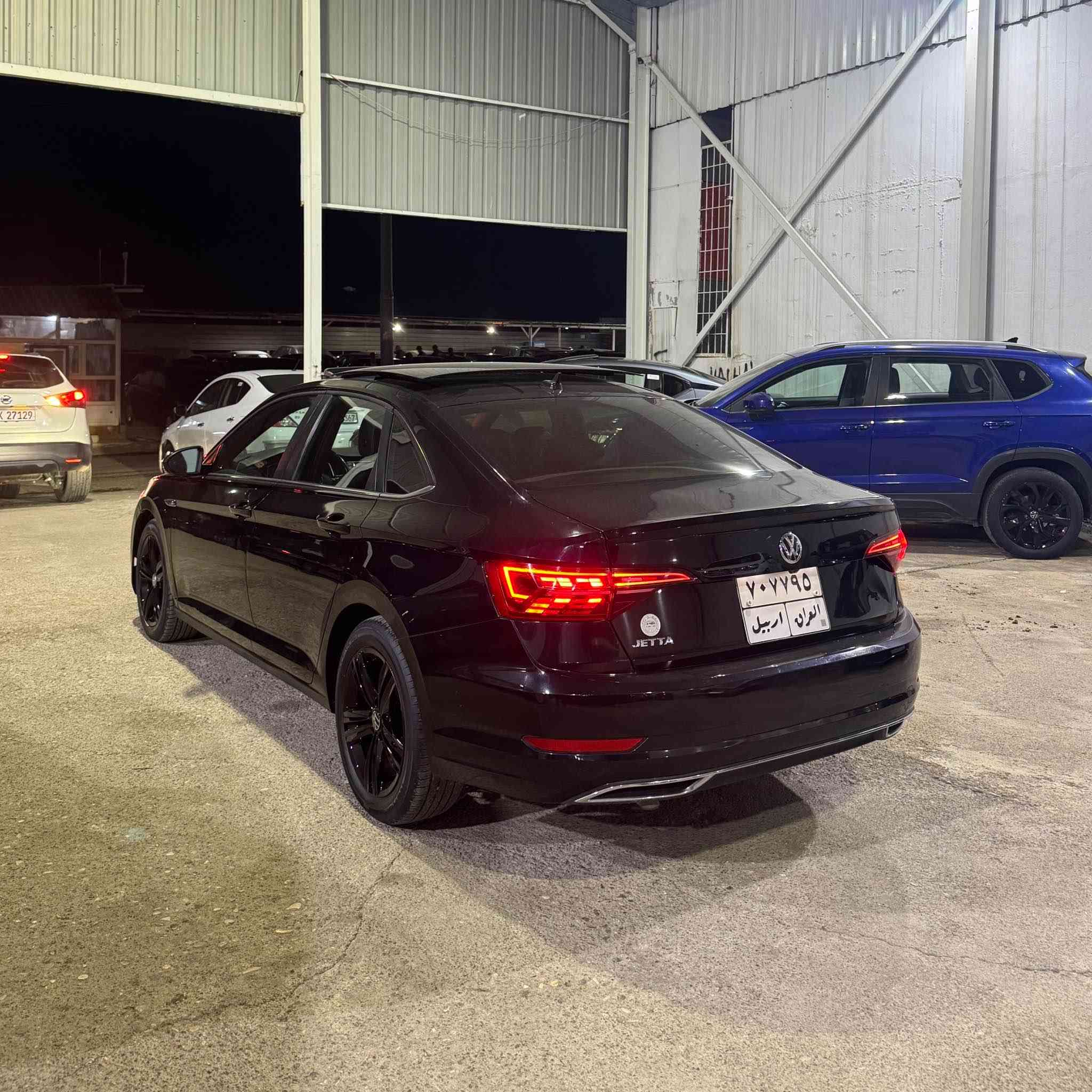 سلام عليكم جيته موديل 20 للبيع بجم كبس فول مواصفات 1 على واحد  ار لاين  رادار جانبي  رادار امامي كشنات هيتر سكان. هيتر داخل بيجي فول فول سياره
سعر 142$بي شويه مجال 
داخل جلد بلاجكتورات  لايتات LED بك لايت LED بعد المواصفات الممذكورة امامكم فول يعني 1 على واحد  كير ومكينه ومحرك كله بشرط لاتبخير ولاتنقيص ولامفتوح 
سيارة كولش نضيفه  .فقط جاملغ خلفي صبغ بدون دواخل بدون ايرباك 
سياره مرقم جاهز تحويل وكاله شرط
تلفون ***********كورك وتساب 
تلفون ***********زين وتساب اكر, نينوى
