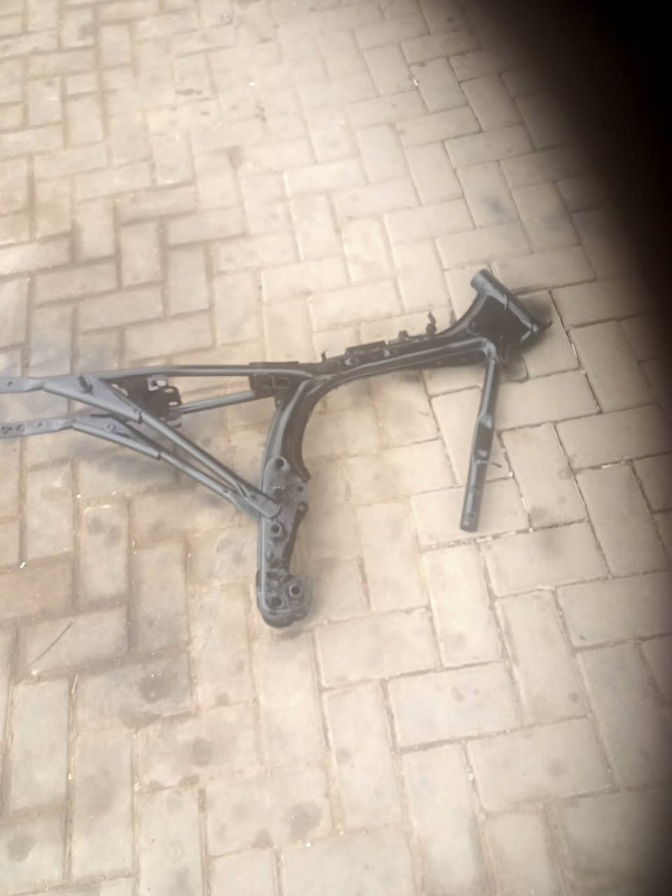 سلام عليكم شباب شواصي للبيع  مكاني بيوت دوميز قرب موقف كيات ، ***********
