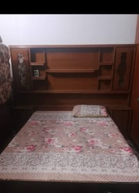 غرفة خشب • غرف نوم • الرمادي التاميم