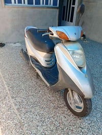 شباب بريز للبيع نكره سلف شغاله كله ٥٠٠ بيه مجال رقم 07735228289