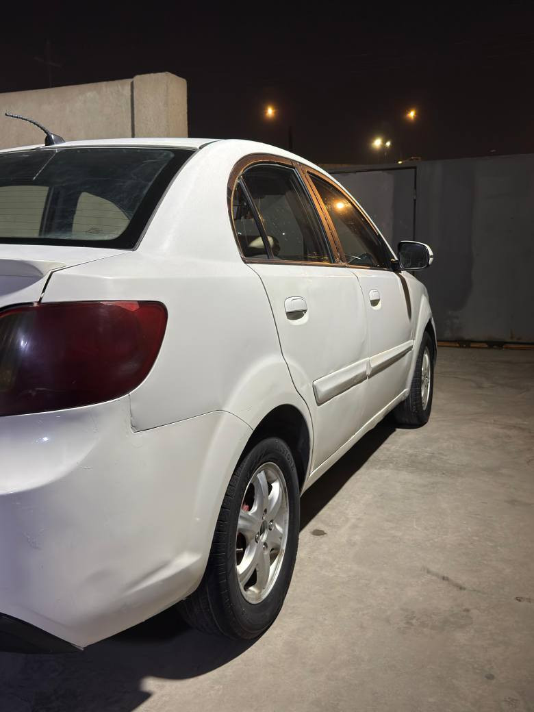 السلام عليكم كيا ريو موديل 2012 
مكينة 1600 رقم بصره تحويل 
سنويه 2028 سياره بيها صبغ بدون ضربة 
مكينه كير كفاله السعر 75 وبيها مجال قليل
 رقم الهاتف *********** البصرة, العراق
