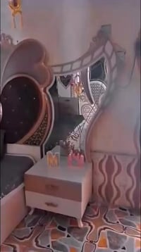 غرفة نوم • فيه مجال