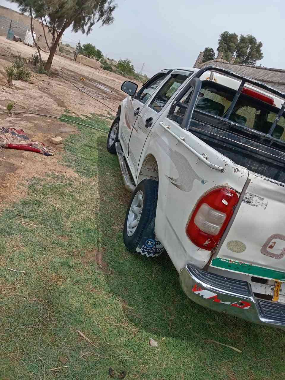 سلام عليكم ورحمه الله سياره كنو وجه فلاونزه موديل  2013رقمها بصره الماني سعر خاص اتصل وتدلل ***********
