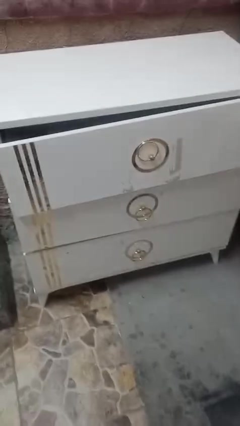 جربايه طفل سعرهه ٤٠
كومدي فقط يحتاجله سكه جديد ابيض ٢٥
ميز تلفزيون ٢٠


**إذا كنت صاحب هذا الإعلان وتريد حذفه لأي سبب، رجاءا أرسل رسالة إلى الدعم الفني**