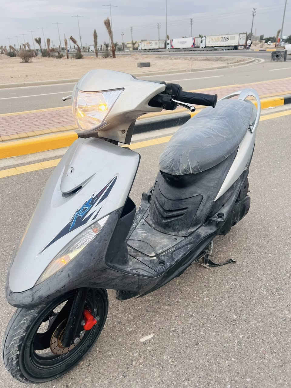 سلام عليكم دراجه ماكس عدله كفاله عاما برغي مامفتواح كفرات ختم واحد ويالمحرك المحرك دراجه رمبه صايرله شهر من نازله مكاتبه موجوده النعنوان بصرة سفوان وسعر خاص ***********
