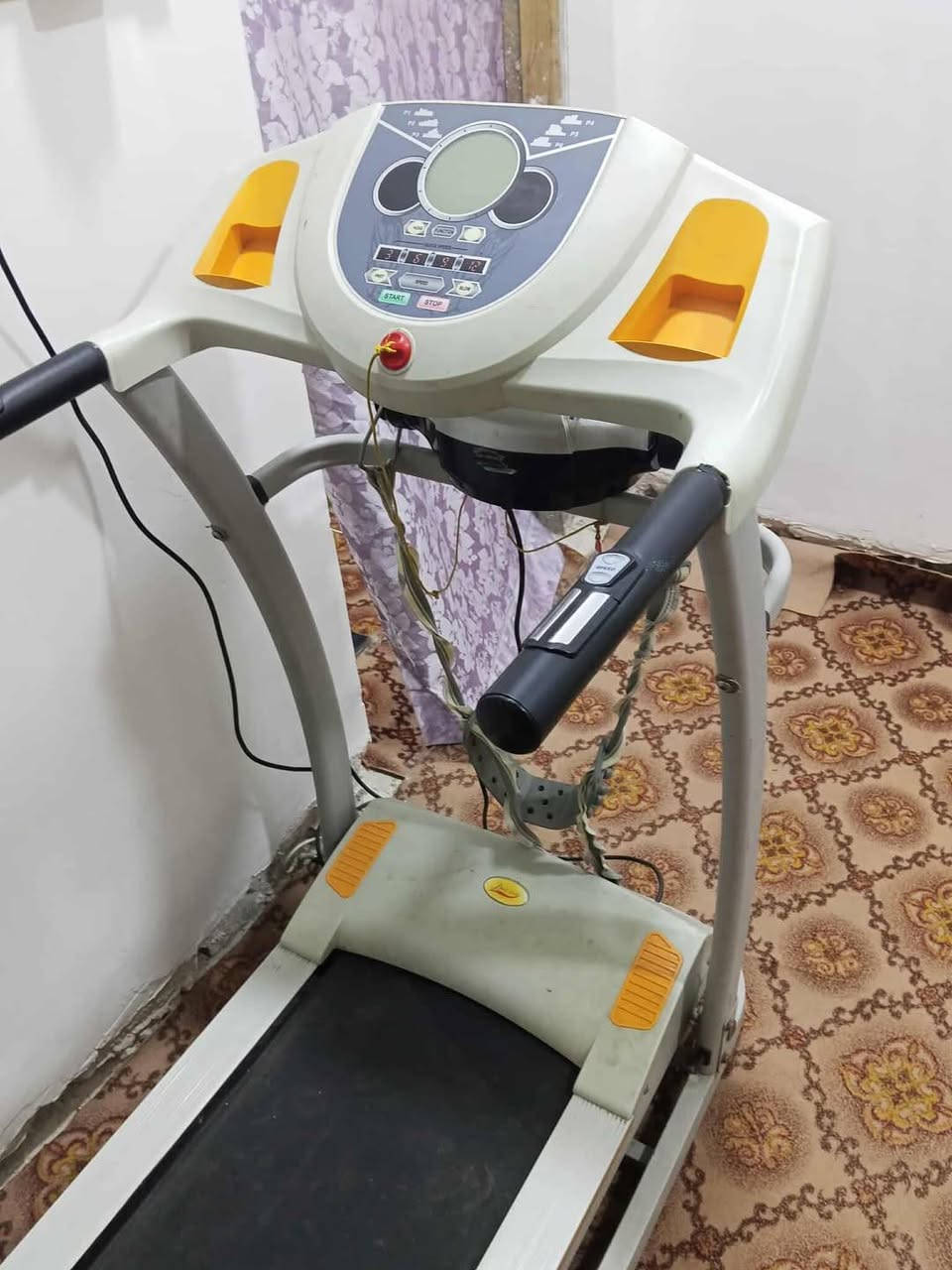 السلام عليكم ورحمة الله وبركاته جهاز جري ما بيه أي نقوصات غير جبلي جميع السرعات شغالة الجهاز فول الفول تجي تفحص وتشوفه شلونه المكان حي الجهاد الديوان مدرسة الأصيل يم اسواق فهمي
للتواصل (***********)
