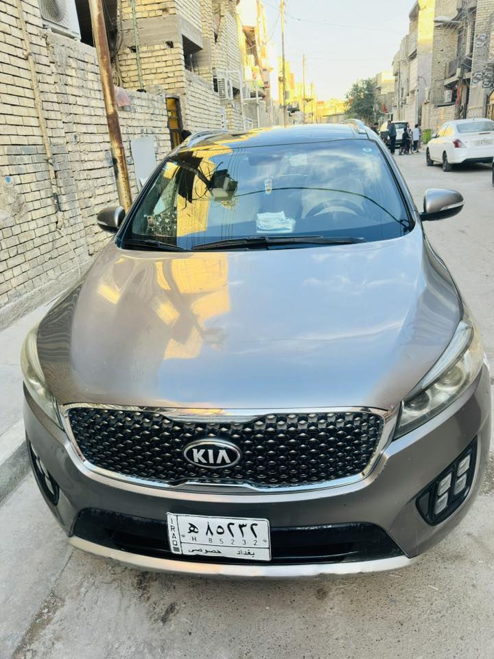 كيا سورنتو موديل 2016 وارد امريكي بدون حادث مجرد دعامية مفتوحة مرجعينة سيارة مكفولة فول موصفات رقم بغداد  6 سلندر موجودة الصورة سونار سيارة باسمي 
السعر 198 قفل رقم الهاتف: ***********
