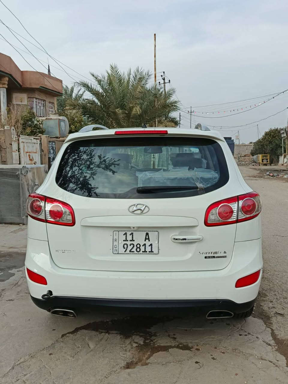 سلام عليكم 
نوع سيارة سنتافيا 
موديل 2011 خليجي 
فول مواصفات 1/1
فتحة سقف 
بصمة مع ابواب هم بصمه 
كشنات كهربائية 
تحكم استيرن 
رقم بغداد سنوية جديدة
سبعة راكب 
تخم تأير 
المرايات مرئ
محرك مكفول شرط 3600
كير مكفول شرط ب جيس
سيارة متعوب عليها مال جني 
سيارة مكفولة من تبديل والضربة
سيارة شركة شوفت عينك
تجي وتشوفها احلئ من صور 
سعر 162 وبيه مجال قليل 
عنوان بغداد 
رقم الهاتف ***********
