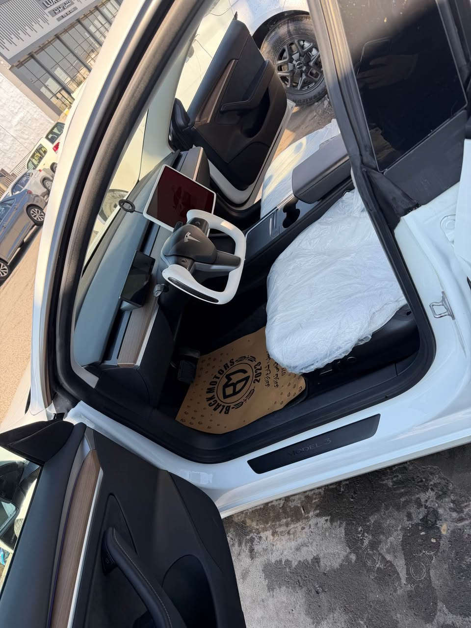 ‎تيسلا٣ موديل ٢٠٢٣
***********‎ أربيل, العراق
