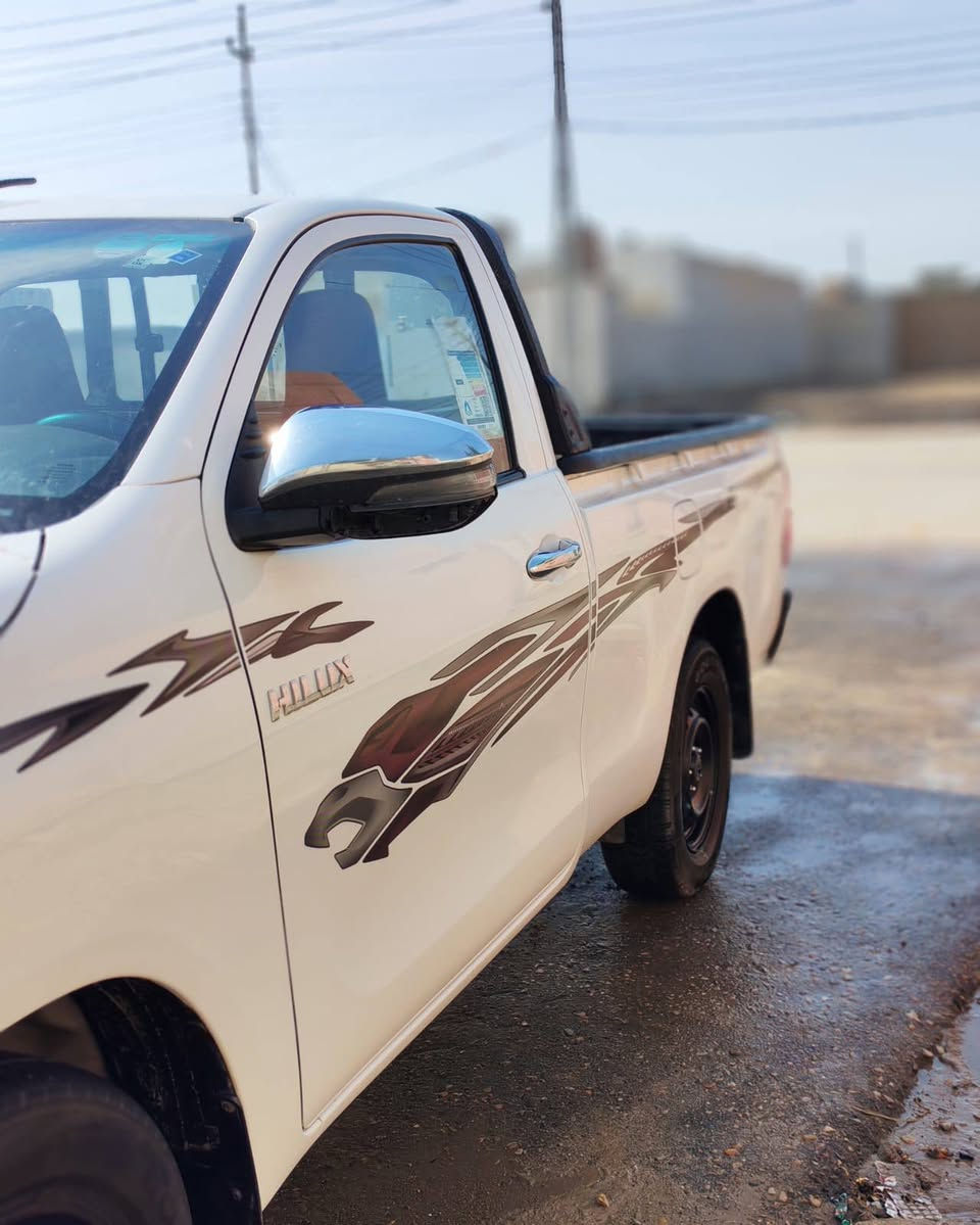 السلام عليكم
هايلوكس  موديل 23
سعودي كفاله عامه رقم بصره 
ماشيه 70 العنوان العماره المركز 
مكلف ب ناشر  
رقم صاحب السياره 
***********ابو سجاد
