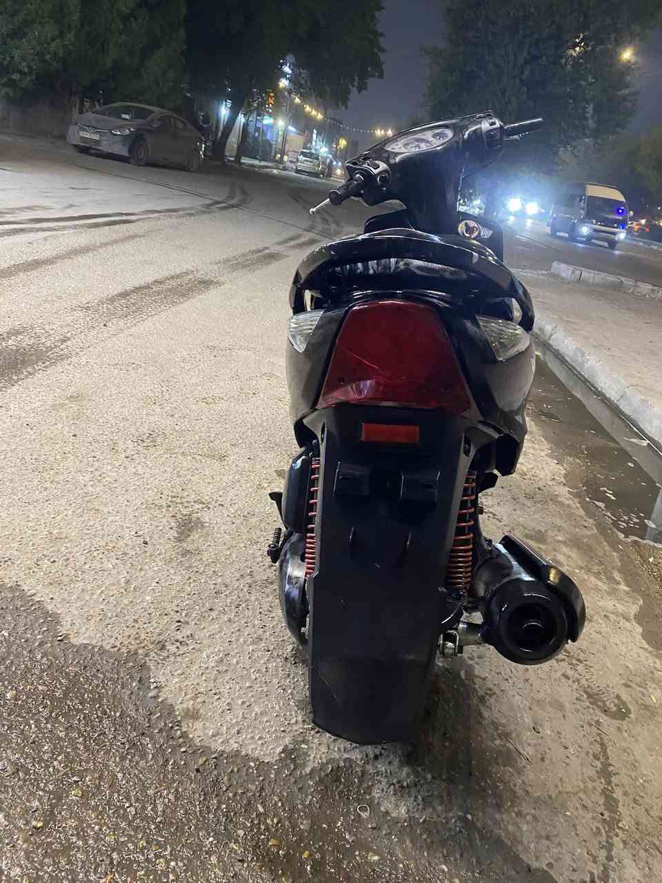 سلام عليكم ماكس ثعلب 140 للبيع الدراجه كامله اي نقص مابيها مكينه ما مفتوحه اربع اشاير دبل اشاره شغاله سلف وهندو اي نقص ماكو بدراجه نكره كل وقت كل الكهربائيات شغاله ممتواجد علفيس السعر 550 رقمي *********** عند مراوس واتساب👍🏾
