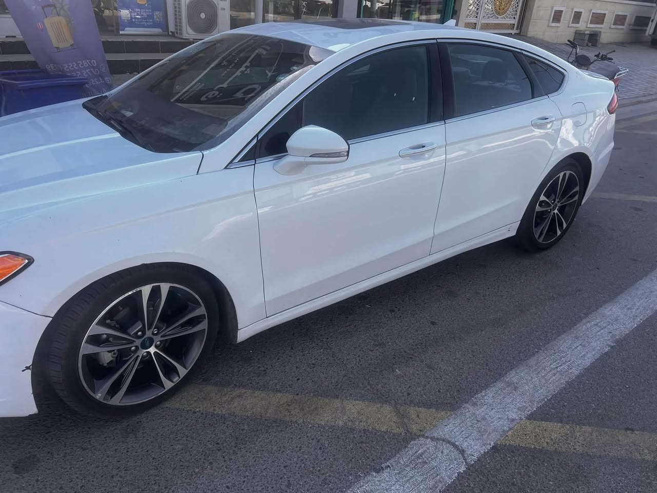 موديل ٢٠١٩
مراوس 
مواصفات تيتانيوم 
محرك ٢٠٠٠ تيربو 
فتحة. رادار قياده ذاتيه. حساسات خلفي  كشنات كهرباء جهتين. جلد قرميدي تدفئه تبريد ومساج جام فول اوتوماتيك هندبريك بصمه تبريد ثلج تشغيل عن بعد سماعات ستريو عدد ٨ مري تعتيم ذكي وهواي مواصفات
لايت زنون. عالي ناصي 
مكان سياره فلوجة رقم اربيل باسمي
سعر سياره ١١٠ ورقه
ضربته صفح من يم سايق ٤ قطع صبغ
نواقص يرادله صبغ دعاميه مكشره 
***********
