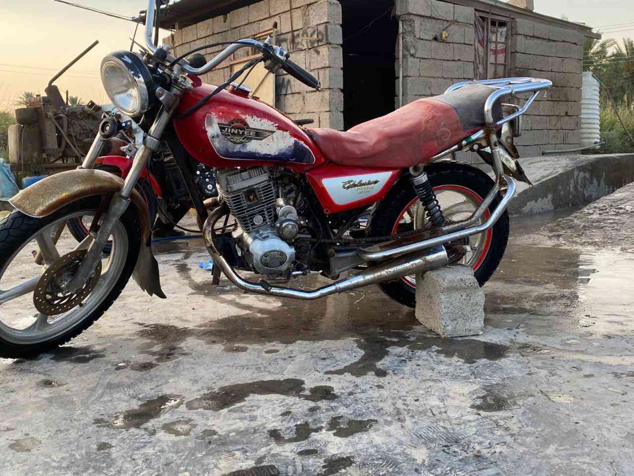 دراجة جني دبل بلك نضيفه جدا سعرها ٢٠٠ وبيه مجال ***********
