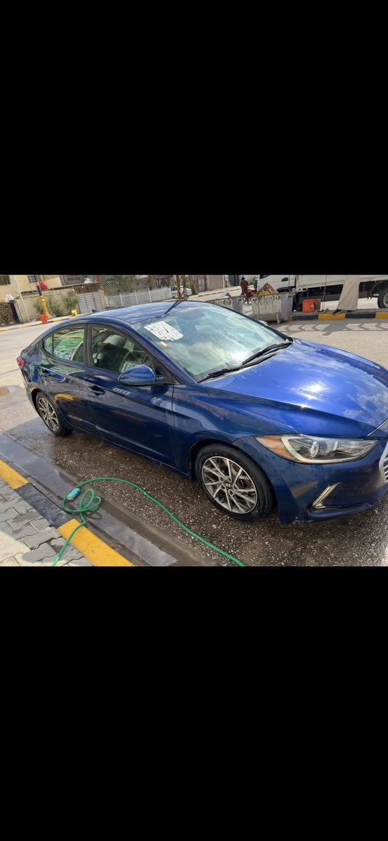 النترا 2017 وارد امريكي محرك 2000 دوش
داخله كلين  دعاميات فقط  وبالعراق صار بيها حار بقبق الجنطه فقط  السياره ليبل واحد ولا قطعه مبدله والبارد الي موضح بالصور بدون دواخل بدون شواصي 

مكينتها مفتوحه وراجعه بلاد شغل بغداد 
الكير مكفول 
الحداديه مكفوله 
تخم تاير جديد 
رقم اربيل 

السيارة نظيفة وما ناقصها شي 

السعر (( 116)) وبيها مجال للشراي 

مكاني النجف 

التواصل فقط على الرقم او الواتساب

***********
