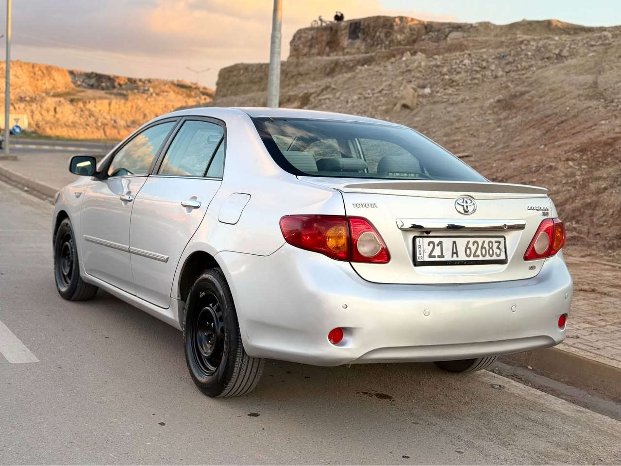 سلام علیکم
تویوتا کرولا 
مودیل 2009
مواصفات خليجي
محرك جبير ١.٨ بيلادي
داخل اصفر
كير اتوماتيك و عادي
حساس خلفي
بلاجكتور
كاميرا
شاشة ايباد
ويل عادي
سيارة بونيد صبغ 
شبر من جاملغ سايق صبغ
بدون دواخل بدون ارباك
صونار موجود بل منشور
سيارة جاهزة ربع دينار مابي مصرف مكفولة
كير و محرك تبريد بشرط
بدون صوت بخار
سنوية رقم جديد لحد 2029
بي بطاقة بنزين
***********
***********
سعر 99 
مكان كركوك كركوك, العراق
