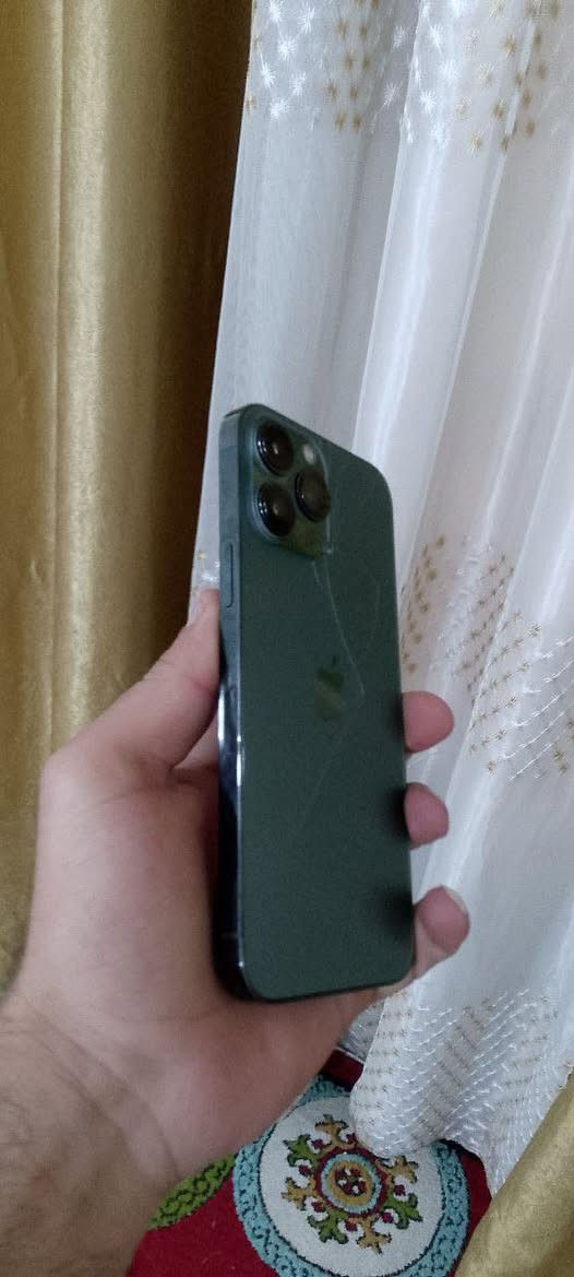 السلام عليكم 13 برو ماكس للبيع أو مراوس من 14 وفوك الجهاز مستبدل شاشه اصلي 3خيارات وبطاريه نوع اصلي ابد ميصرف شحن استخدام شخصي وبي شخوط بل شاشه مثل ما موضح إلك بلصور السعر ب450 مكاني بغداد ***********
