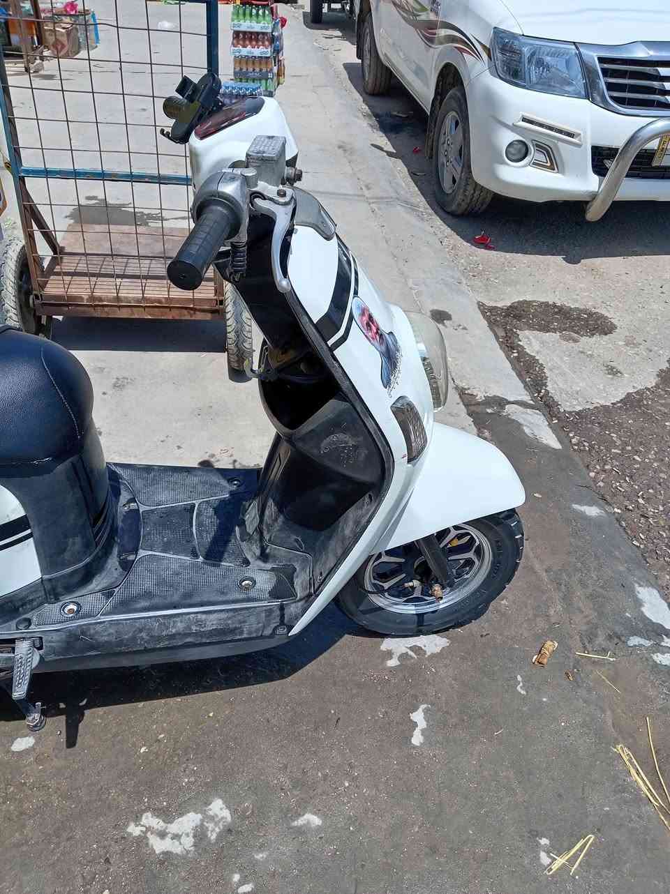 دراجه بوليس للبيع مغتوحه مبدل بيها ولفات الباقي بلاد كله سعرها 600وبيها مجال شراي خاص واتساب ***********

