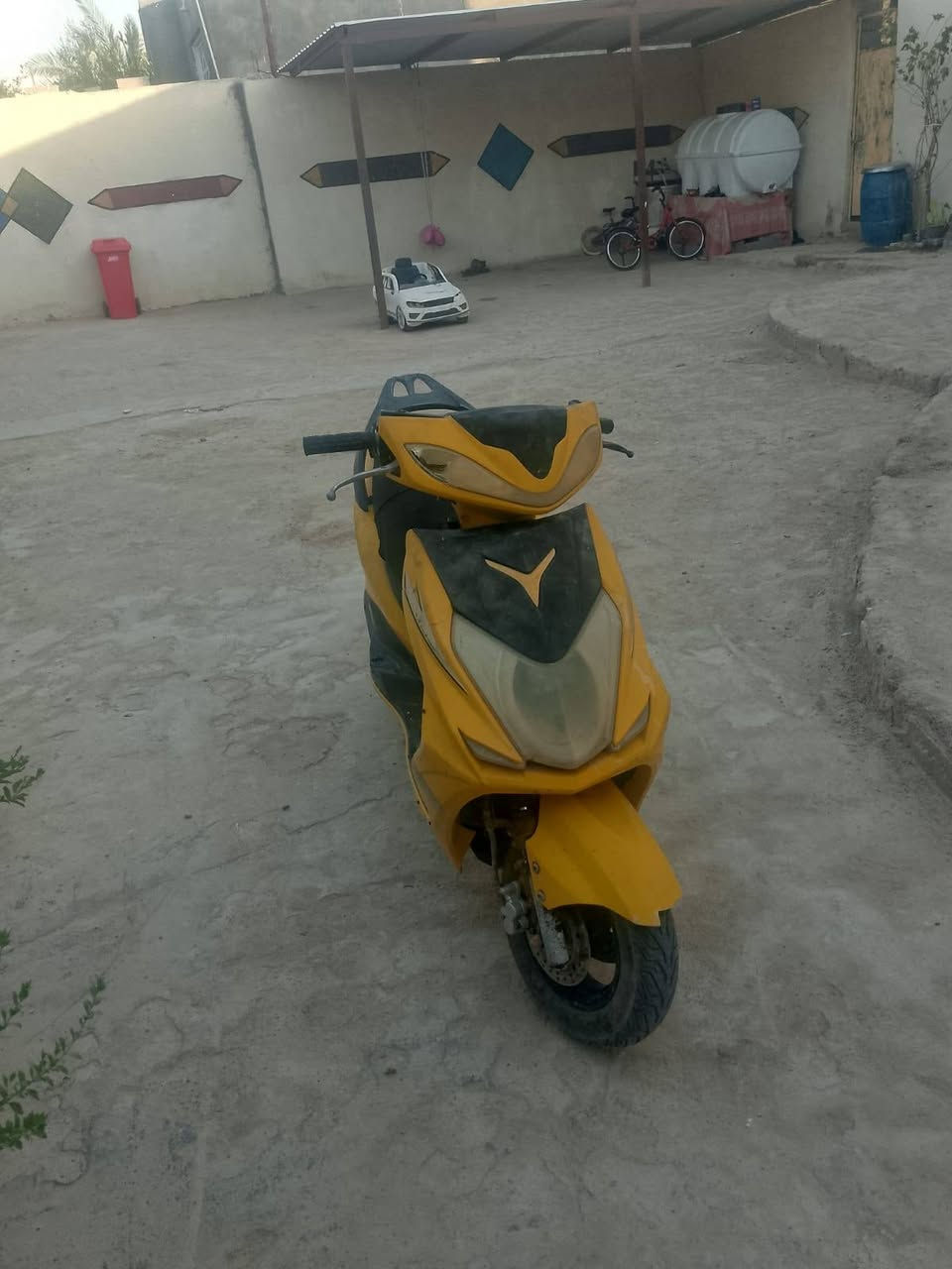 للبيع ..مكان بصره قرنه قرب الامام احمد ابن عيسئ سعر 350 وبيها مجال درجه شغاله… ***********
