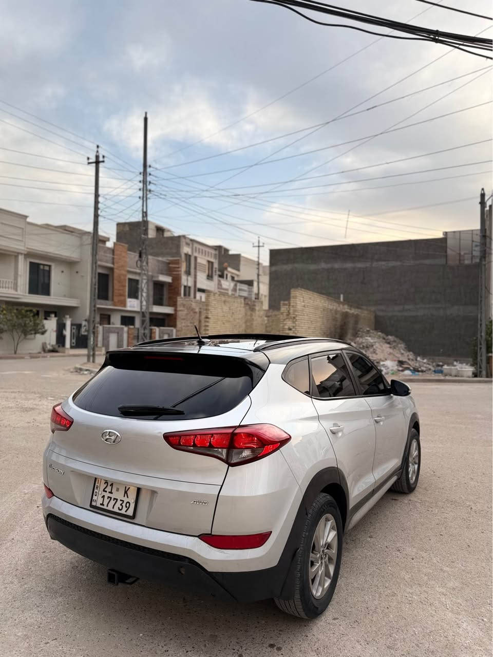 السلام عليكم
السعر : 138 وبي مجال قليل
توسان 2017 للبيع 
بيها ٣ قطع بدون دواخل لالغد ولاشاصي
كير مكينه كفاله عامه
السياره فول بدون بصمه فقط
بانوراما
كشنات جلد + تدفئه سترين وكشنات حتى الخلفية
رادر جانبي
تبريد قطعتين
ماشية 100 كيلو حقيقي
مكاني بغداد الدورة 
الرقم *********** بغداد, العراق
